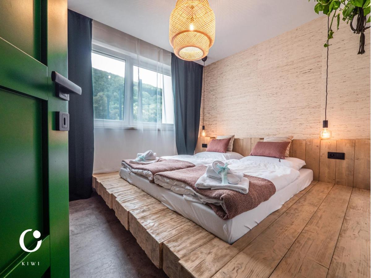 Jumbo Apartment